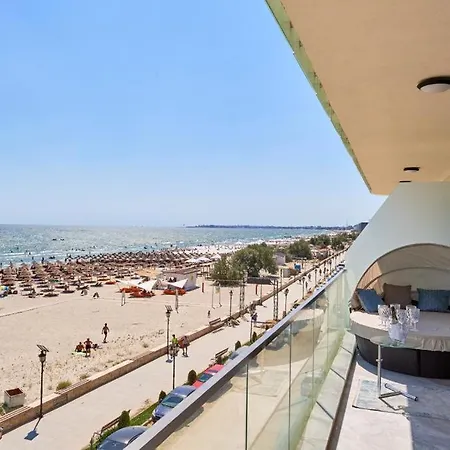 5 Stars 301 Frontal Sea View *