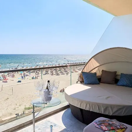 5 Stars 301 Frontal Sea View *